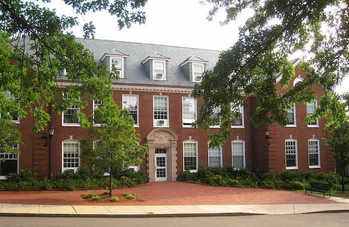 Tufts-University-acceptance-rate-Class-2027