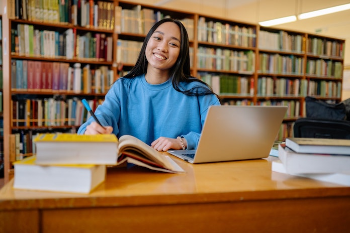 ChatGPT-college-essay