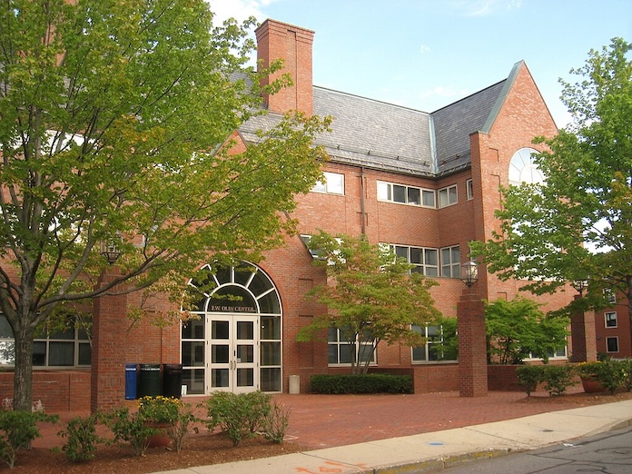 Tufts-early-acceptance-rate